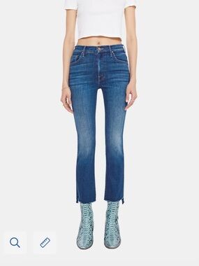 Mother Denim / The Insider / Crop / Step Fray  / Tongue + Chic Wash  31 x 26”